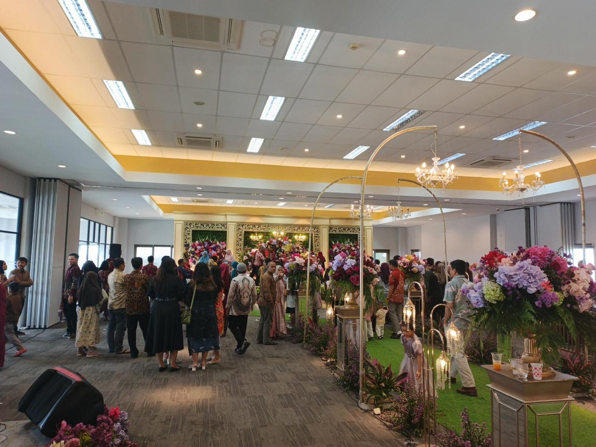 Tos Hotel & Convention Center Tangerang Powered By Archipelago Eksteriør billede