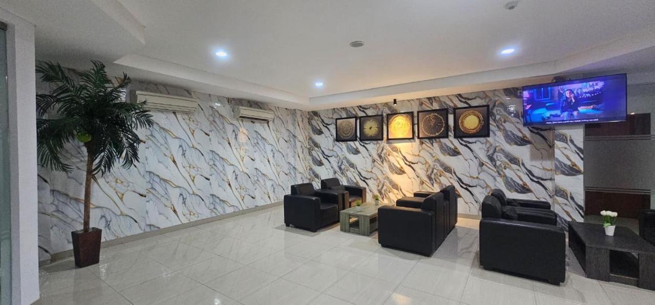 Tos Hotel & Convention Center Tangerang Powered By Archipelago Eksteriør billede
