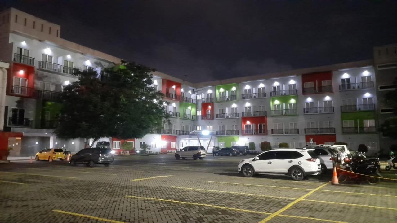 Tos Hotel & Convention Center Tangerang Powered By Archipelago Eksteriør billede